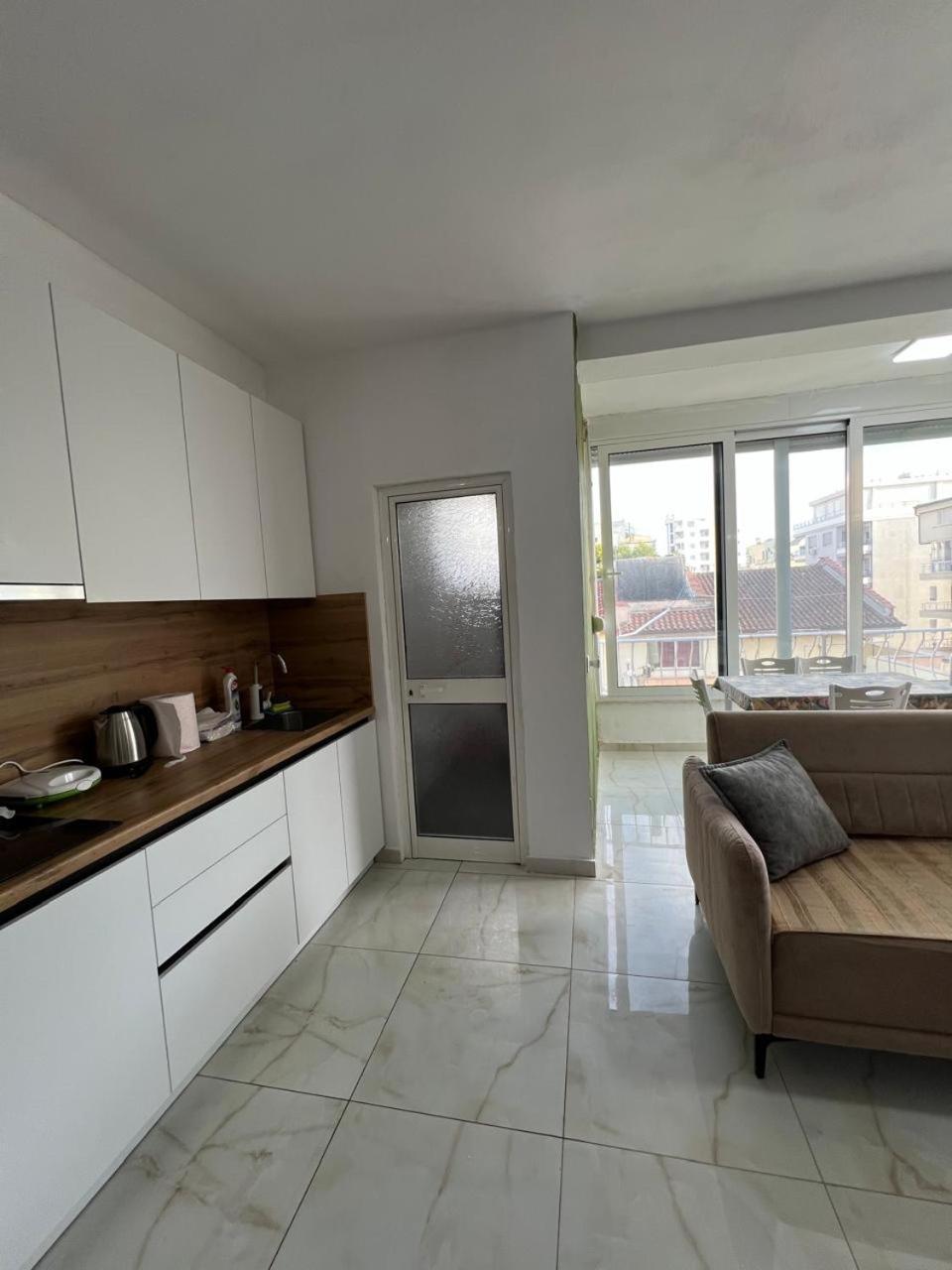 Beach Studio Durres Seaview Esterno foto